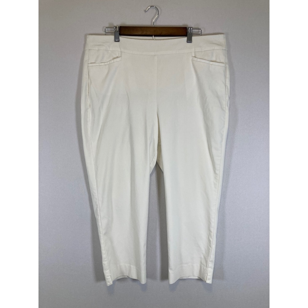 Coastal Minimalist Chico's Women 16 Ivory‎ Brigit Pull On Cropped Stretch Pants